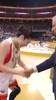 李梦领取亚女篮金牌 标志性大马尾变成了丸子头🥰🥰🥰